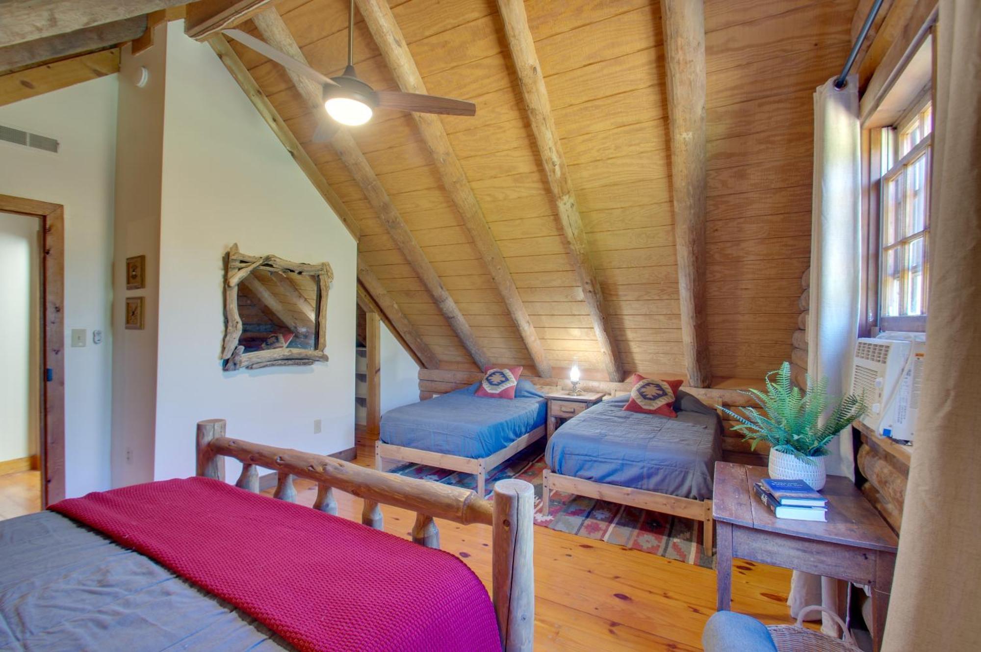 Cozy Log Cabin Getaway With Fire Pit And 3 Acres! Ruckersville Exterior foto