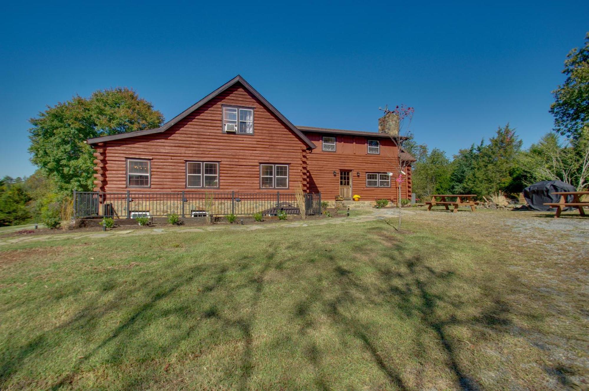 Cozy Log Cabin Getaway With Fire Pit And 3 Acres! Ruckersville Exterior foto